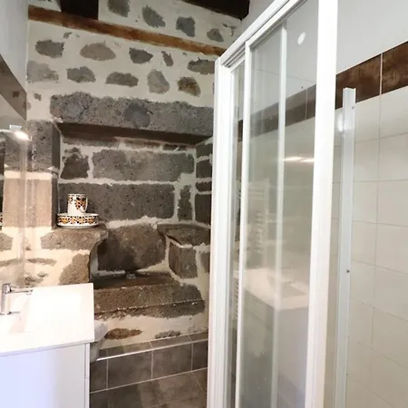 Сasa de vacaciones Maison De Caractere Renovee, Au Calme, Proche Salers, Avec Jardin Et Activites De Plein-air - Fr-1-742-441 Saint-Martin-Valmeroux